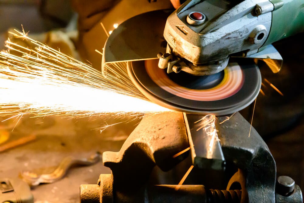 Comparing Online and In-Person Abrasive Wheels Training... - Abrasive Wheels Training UK