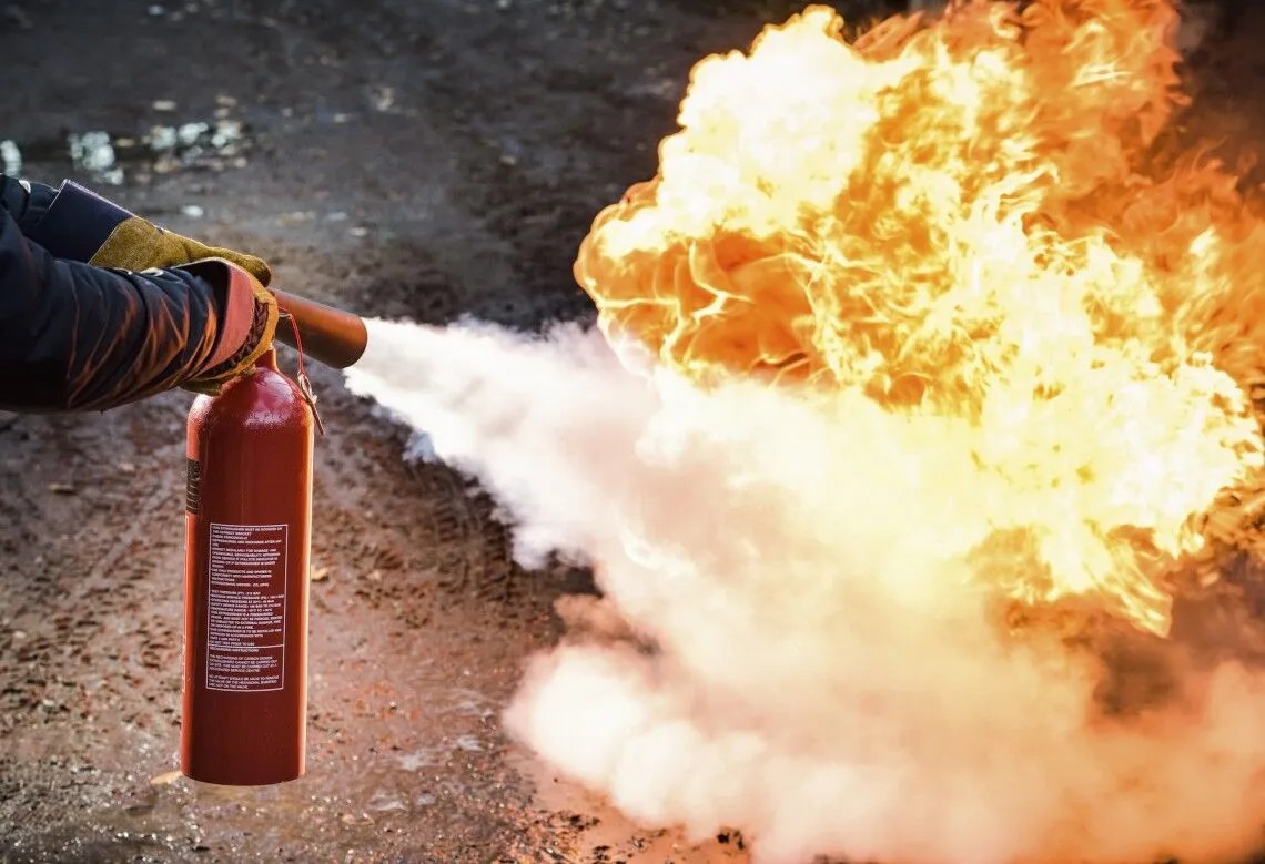 Essential Guide to Fire Warden and Fire Marshal... - Abrasive Wheels Training UK