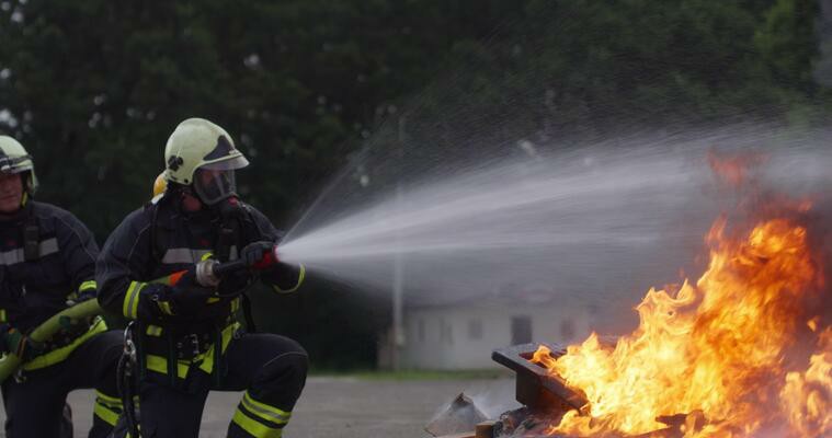 Master Fire Safety: Online Fire Extinguisher... - Abrasive Wheels Training UK